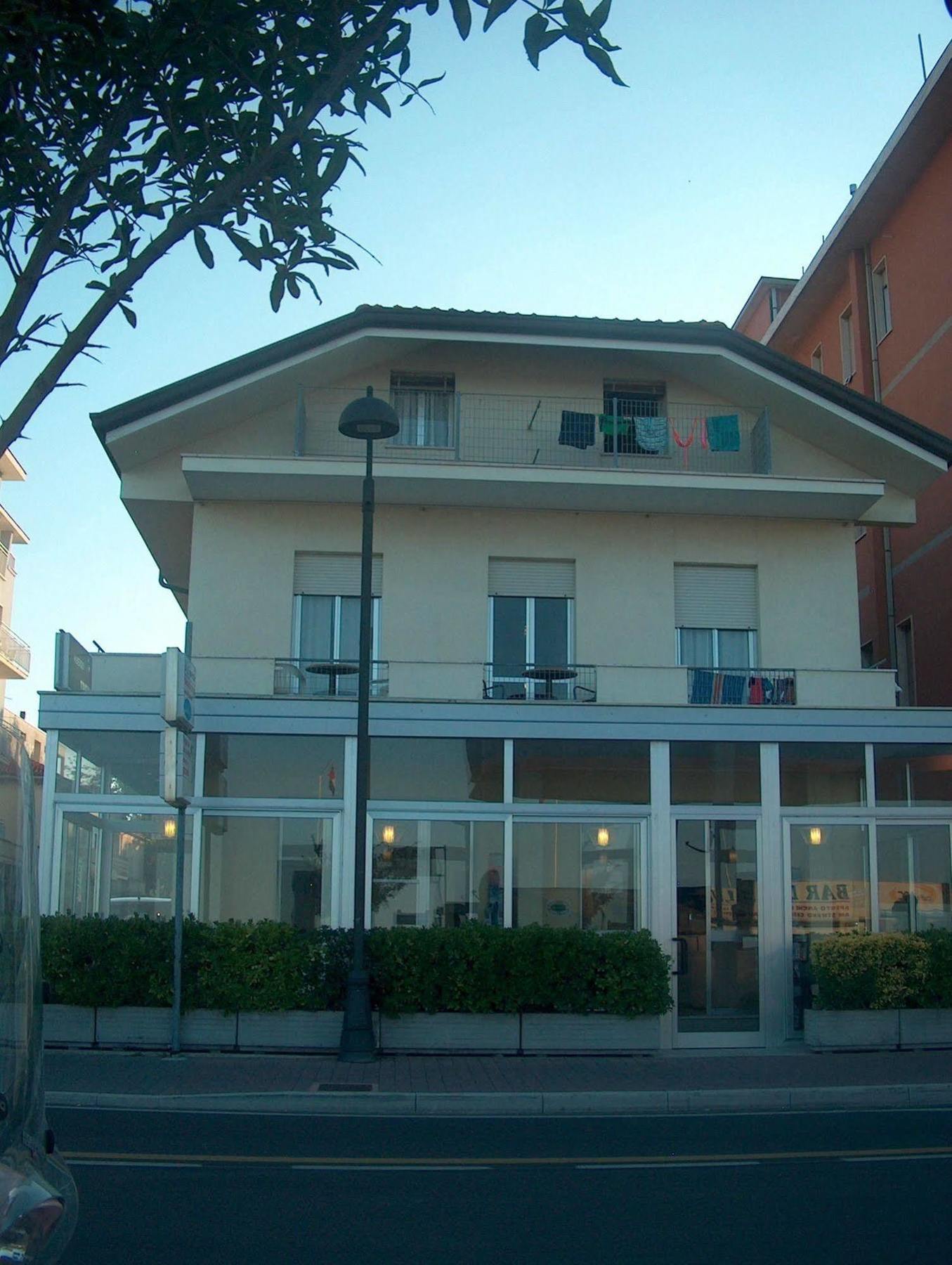 Hotel Trevi Bellaria-Igea Marina Exterior foto